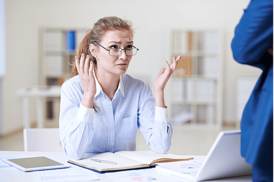 なぜ、行政機関窓口の人はあんなに無愛想なんでしょう（苦笑。。 - SHIFTPOiNT｜公式ストア